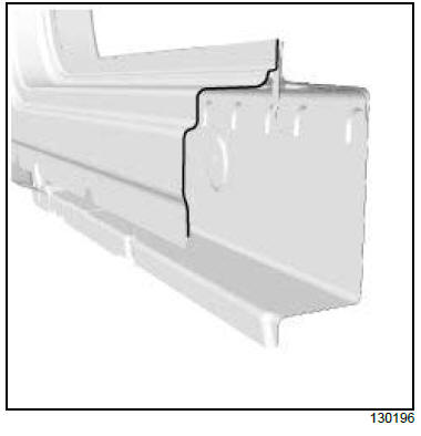 Side lower structure