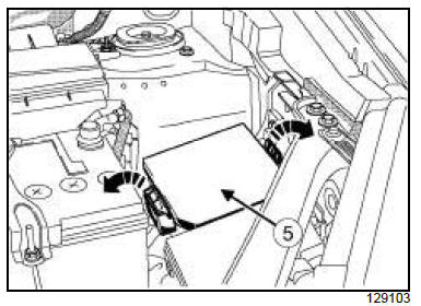 Engine and cylinder block assembly